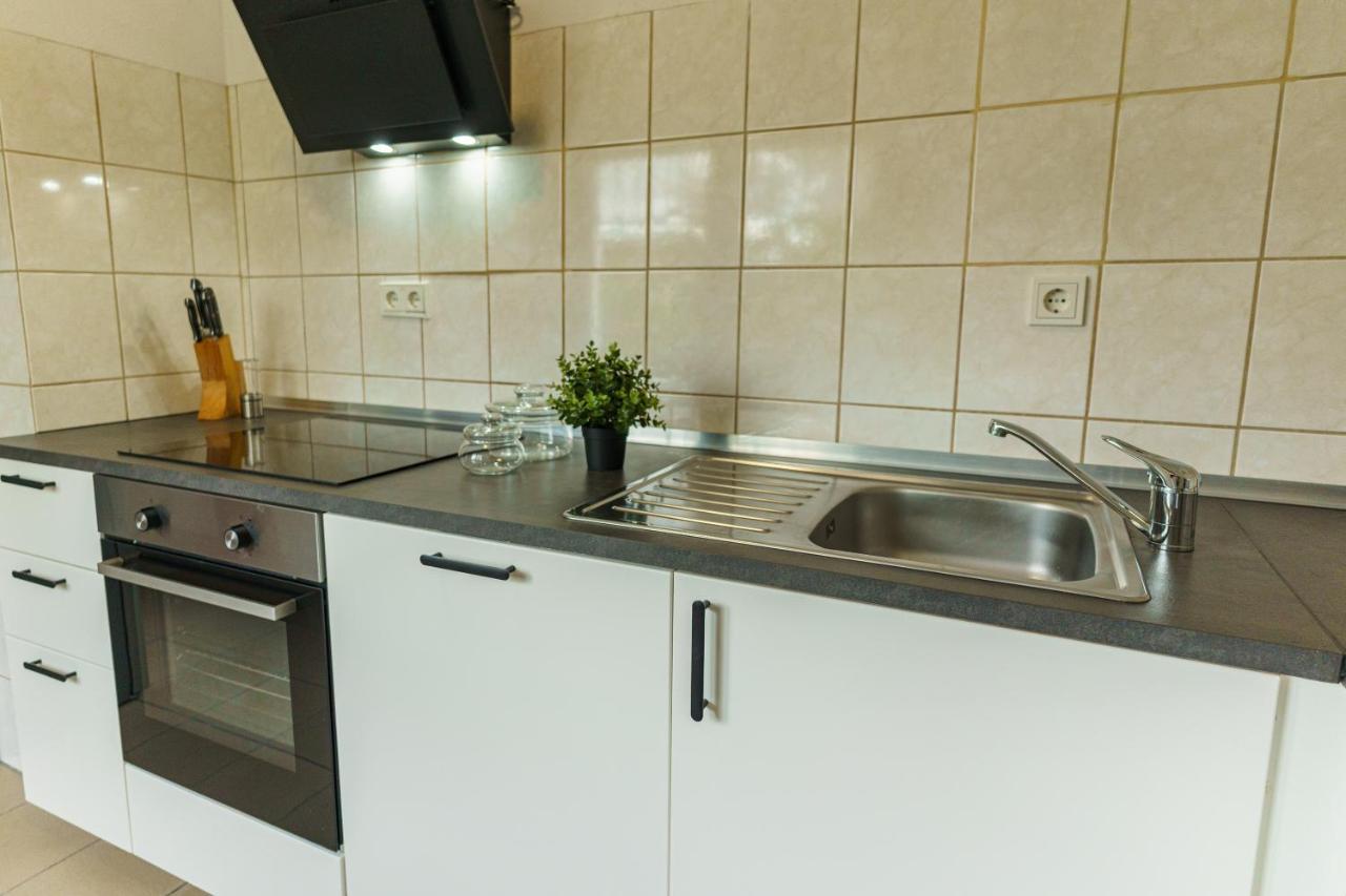Grosszuegiges Apartment Mit Balkon Fuer Monteure Und Feriengaeste Dillingen an der Saar Eksteriør billede