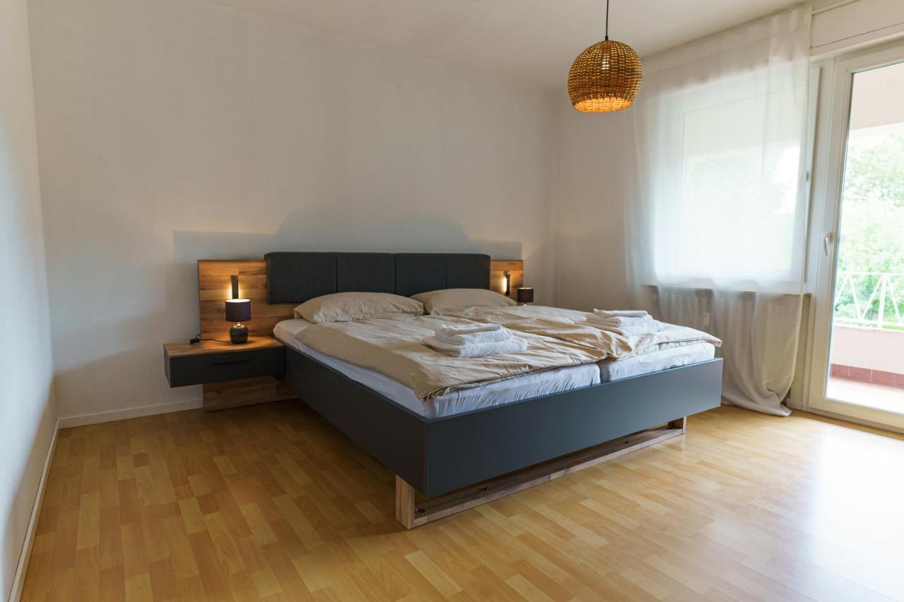 Grosszuegiges Apartment Mit Balkon Fuer Monteure Und Feriengaeste Dillingen an der Saar Eksteriør billede